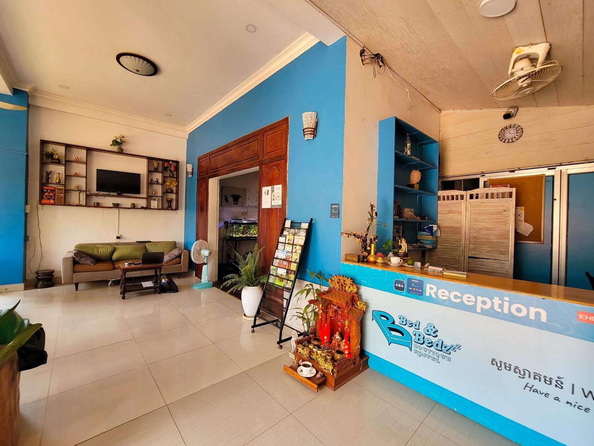 Bed & Bedzzz Hostel Siem Reap Exterior photo